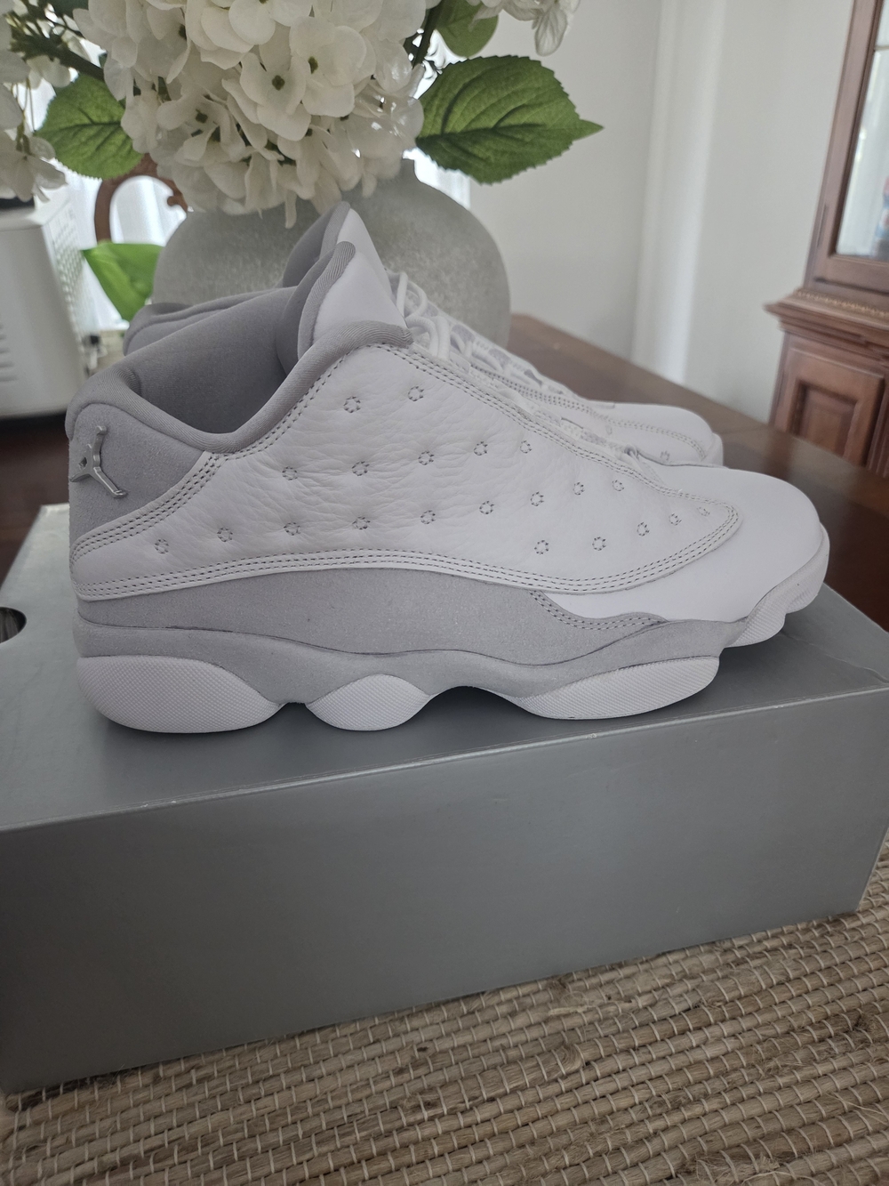 Air Jordan 13 Retro Low Men’s Basketball Shoes — White/Grey SIZE 8 - Picture 2 of 6